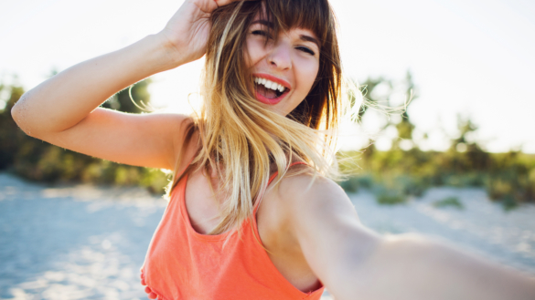 Sol och värme kan utlösa rosacea – tips på hur du kan skydda dig